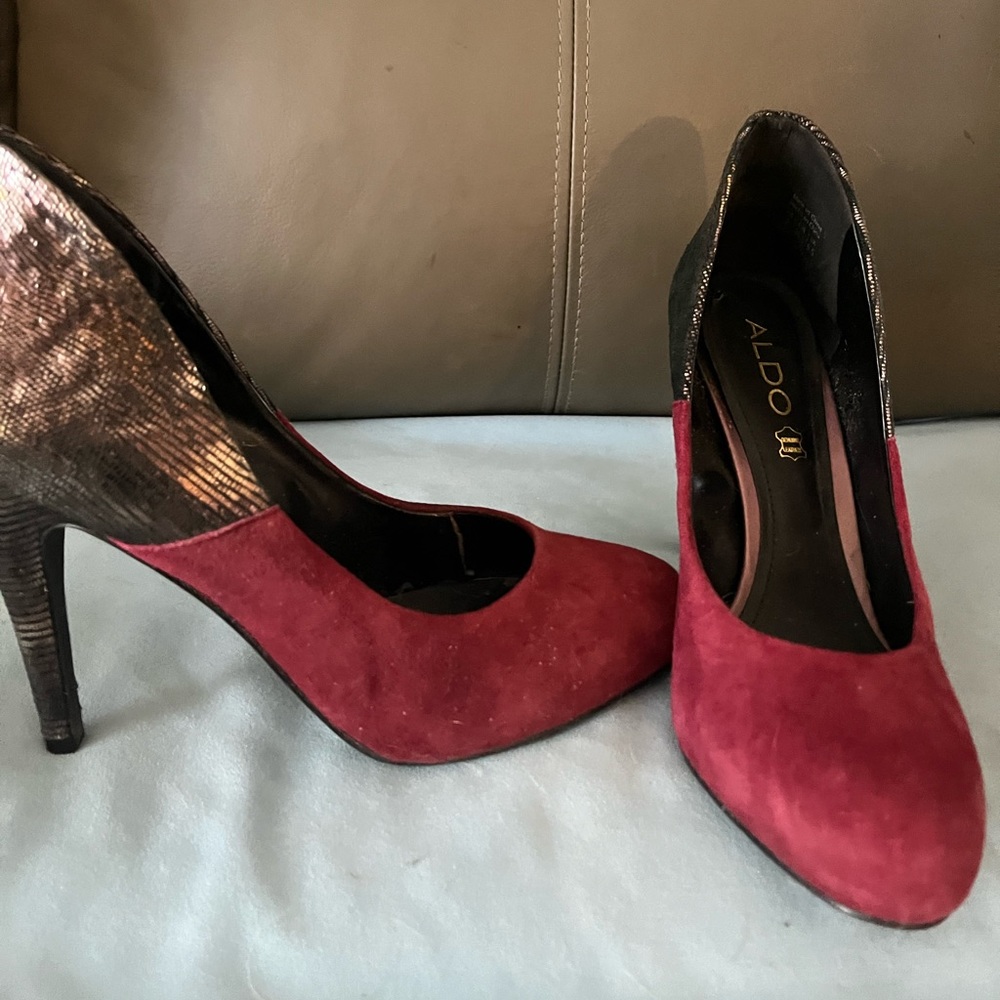 Suede Stilettos - Burgundy Suede & Metallic - US 8.5 / EUR 39